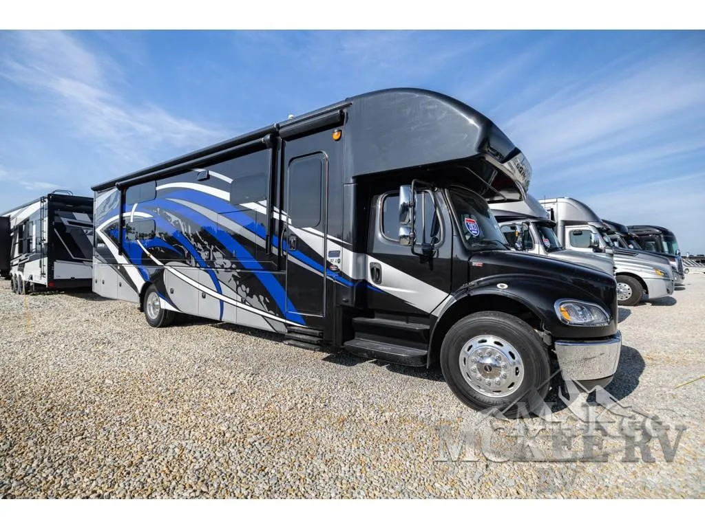 2021 Jayco Seneca 37L - Photo 2