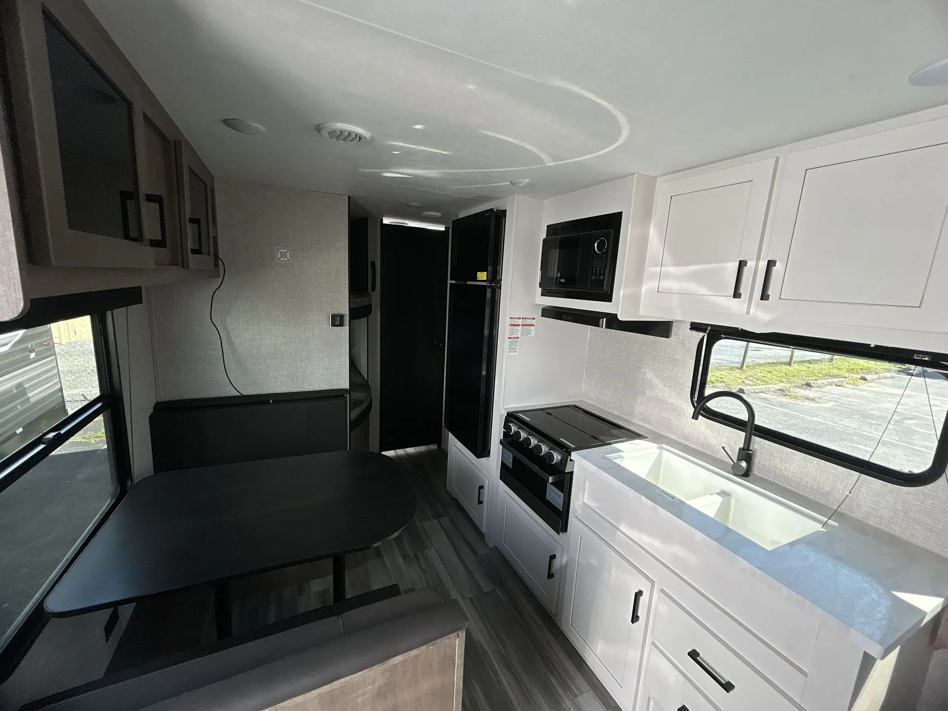 2024 Jayco Jay Flight SLX 260BH - Photo 4