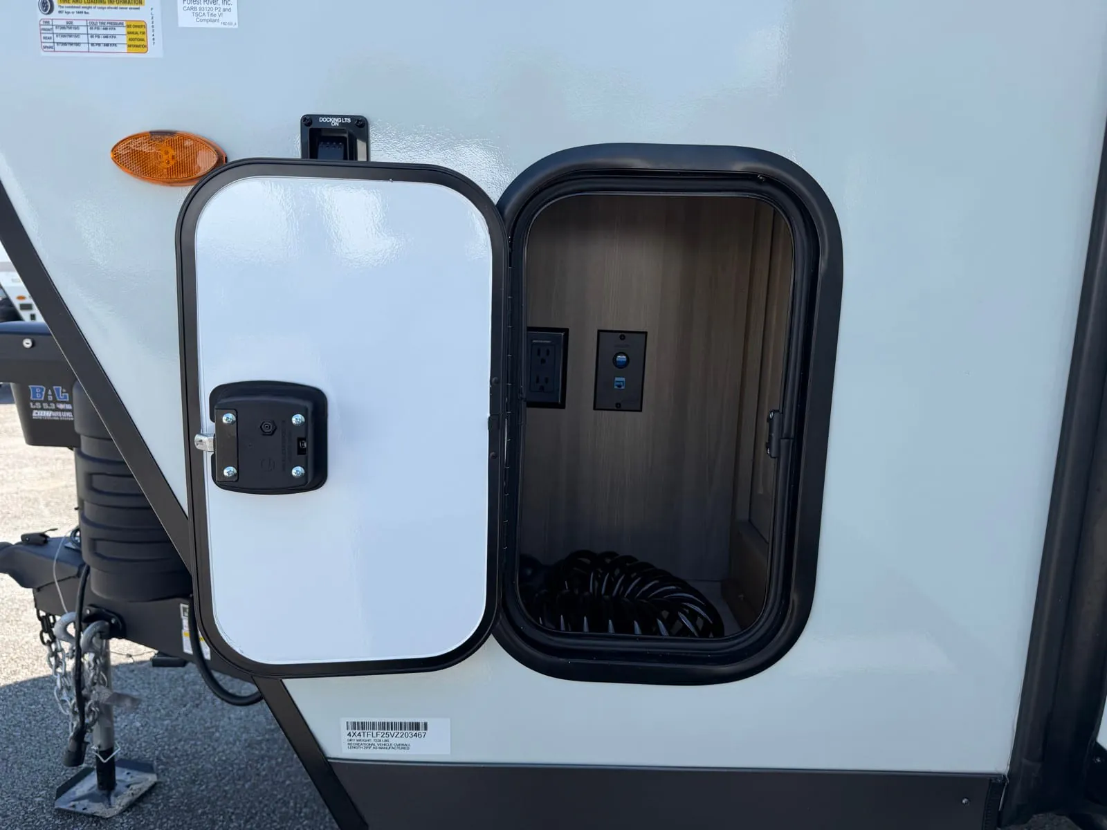 2027 Forest River Flagstaff Super Lite 26MBR — Photo 6
