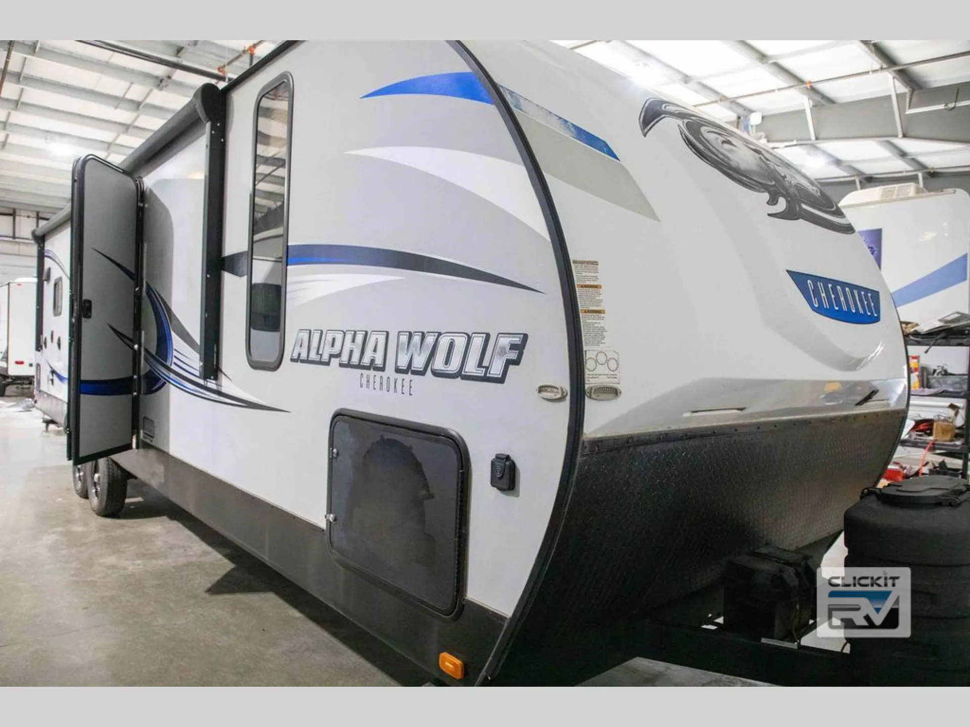 2018 Forest River Cherokee Alpha Wolf 27RK-L