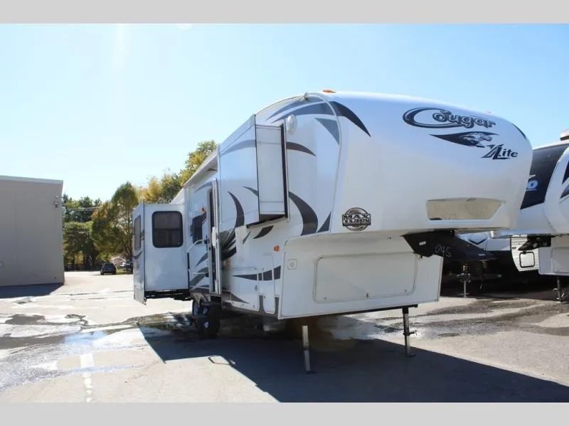 2012 Keystone Cougar 29RES - Photo 4