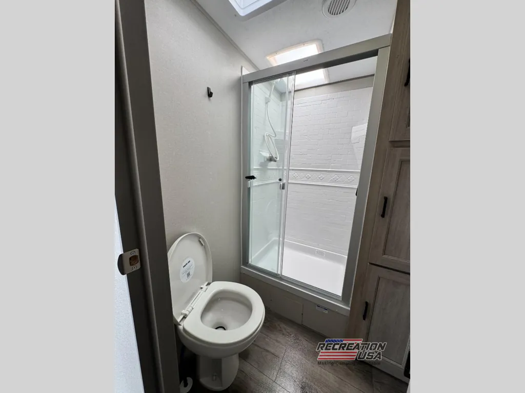 2026 Coachmen Catalina Legacy Edition 283RNR, Photos photo 32