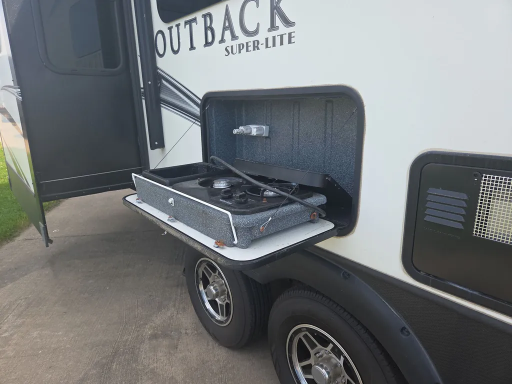 2018 Keystone Outback 298RE, Photos photo 13