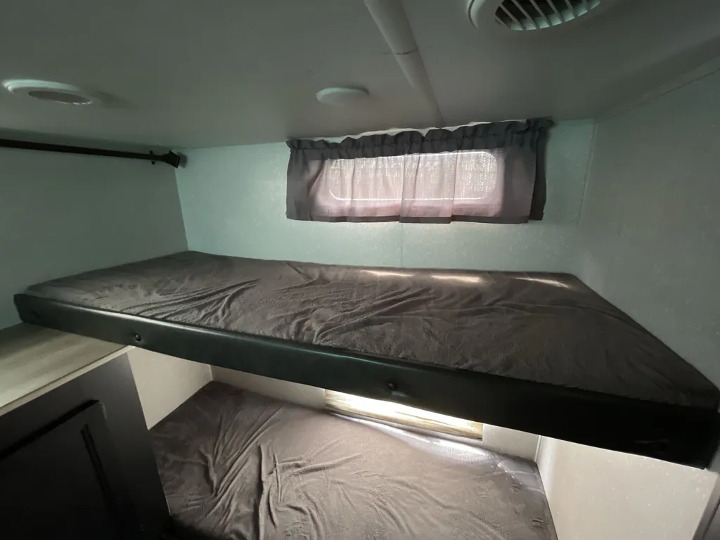 2022 Forest River Cherokee Grey Wolf 29TE, Photos photo 13