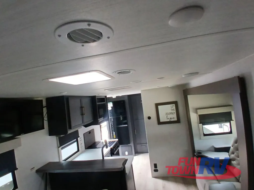 2027 Forest River Surveyor Legend 202RBLE, Photos photo 15