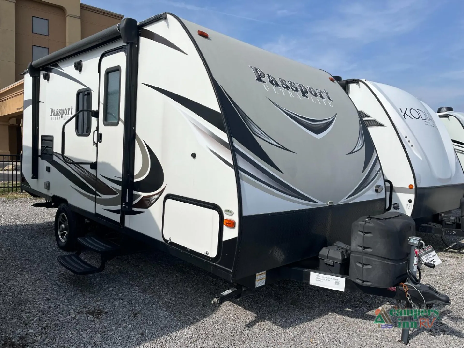2018 Keystone Passport 175BH - Photo 2