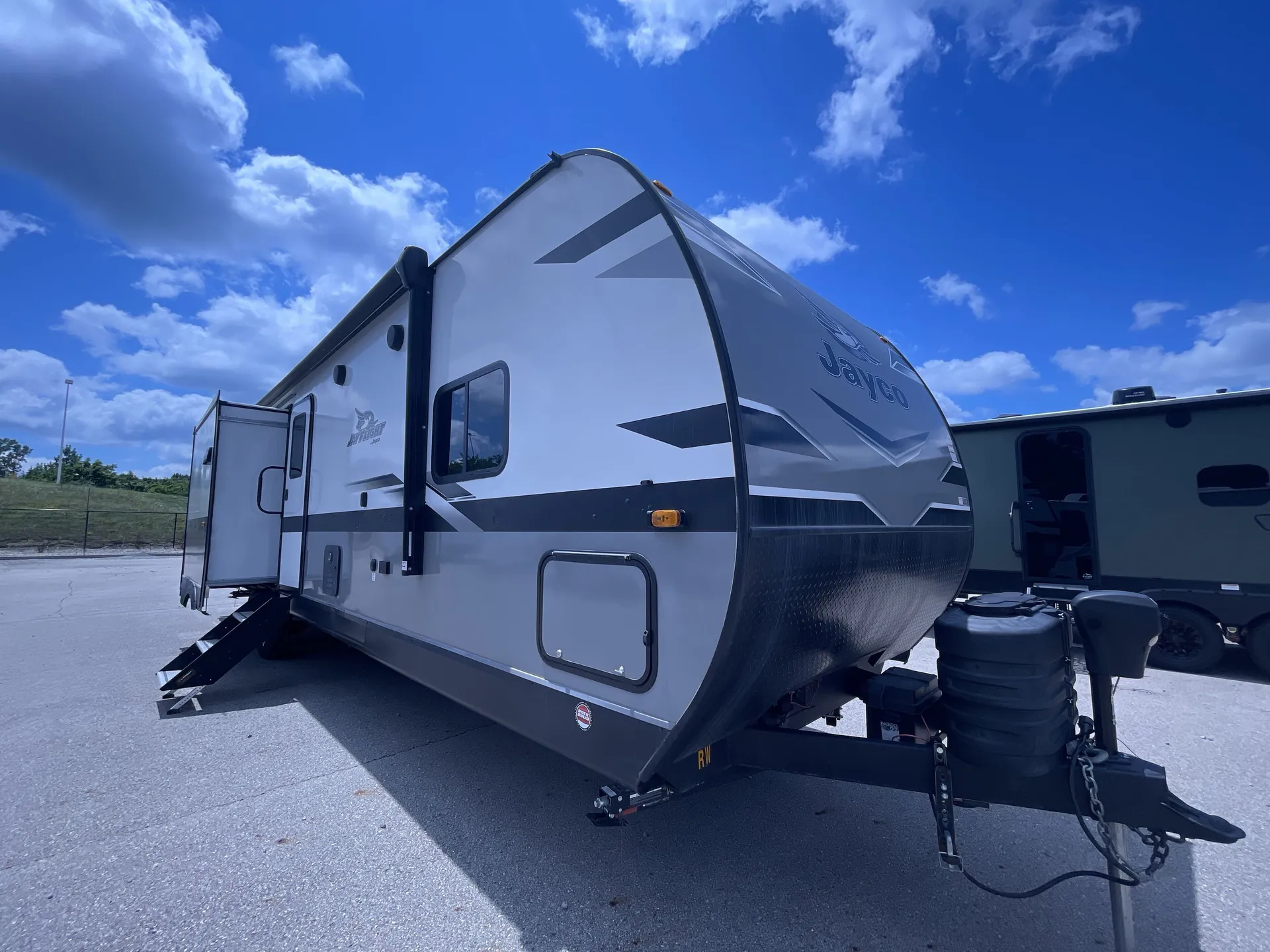 2023 Jayco Jay Flight 331BTS - Photo 2