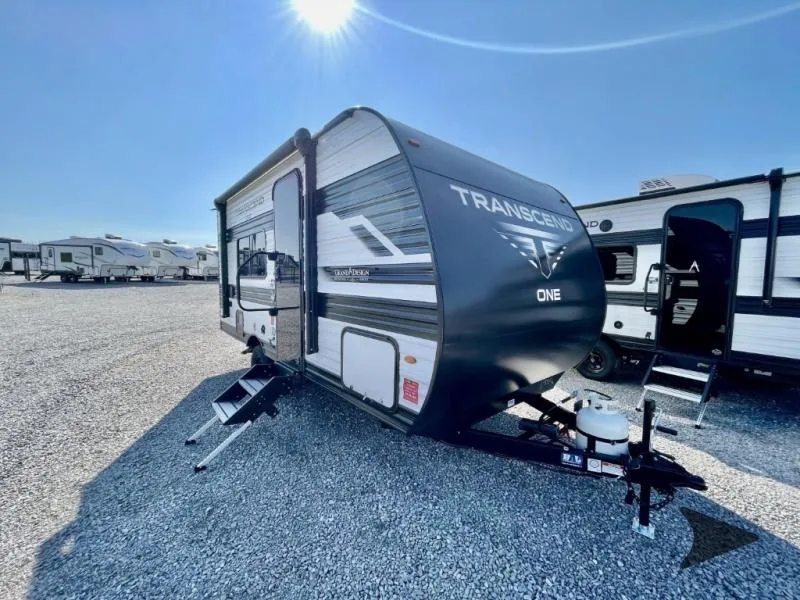 2026 Grand Design Transcend One 151RB - Photo 2