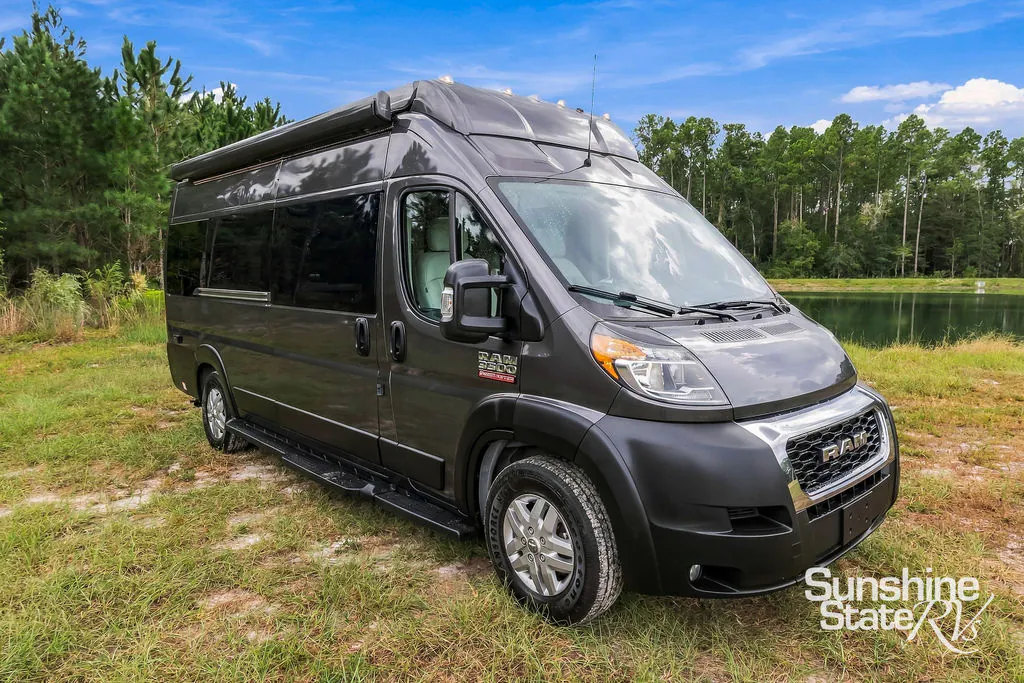 2022 Thor Motor Coach Tellaro 20A - Photo 2