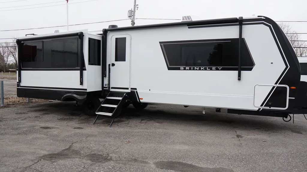 2025 Brinkley Model Z AIR 310 - Photo 2