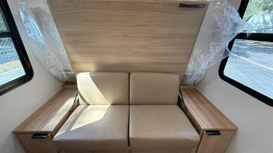 2027 Winnebago Micro Minnie 2108DS, Photos photo 10