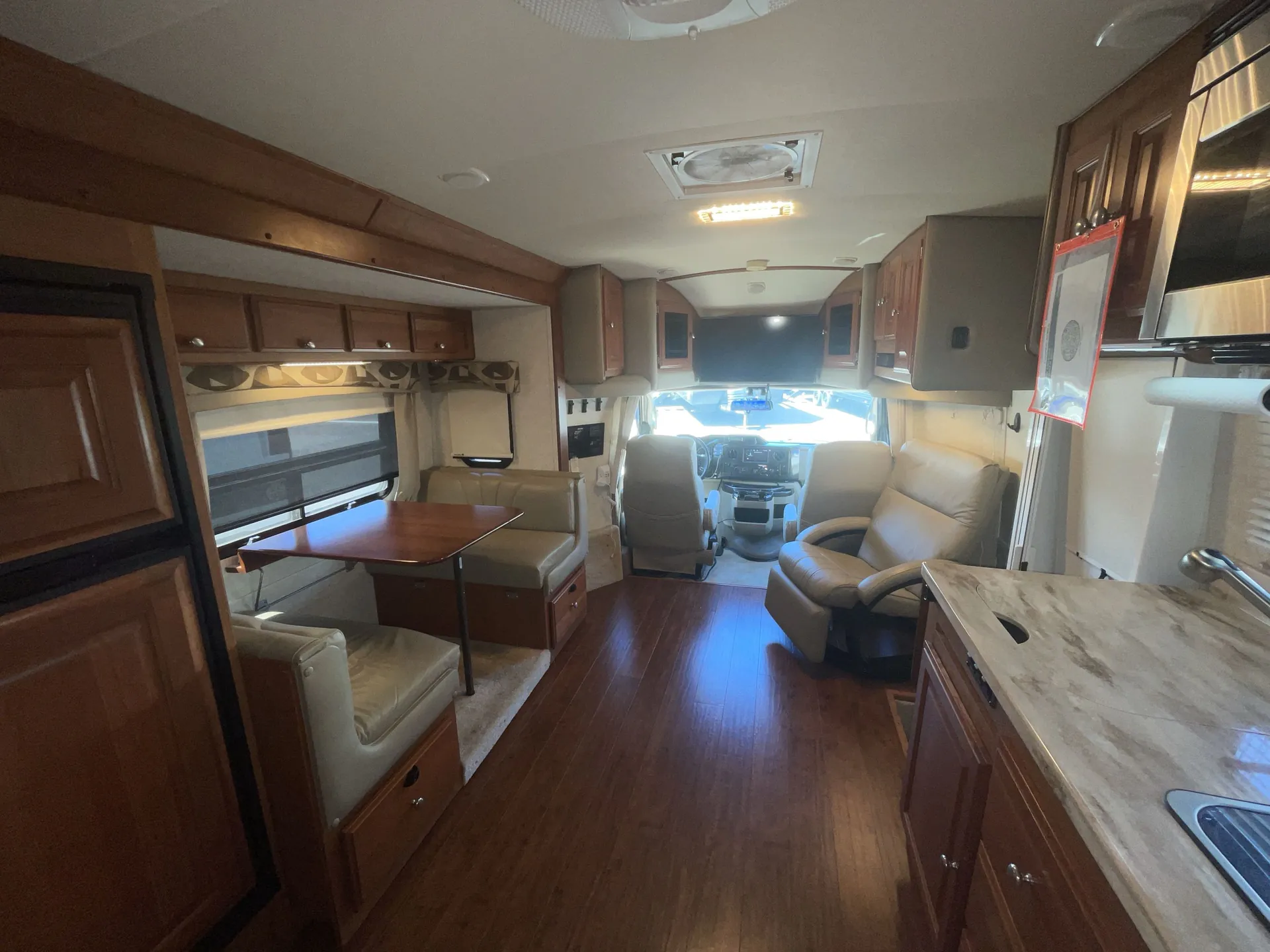 2020 Phoenix Cruiser 2552 — living area main
