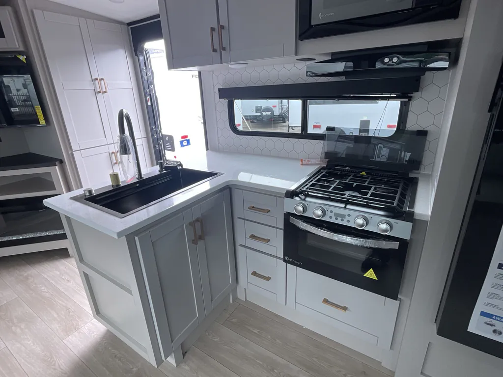 2027 Jayco Jay Feather 29BHB, Photos photo 13