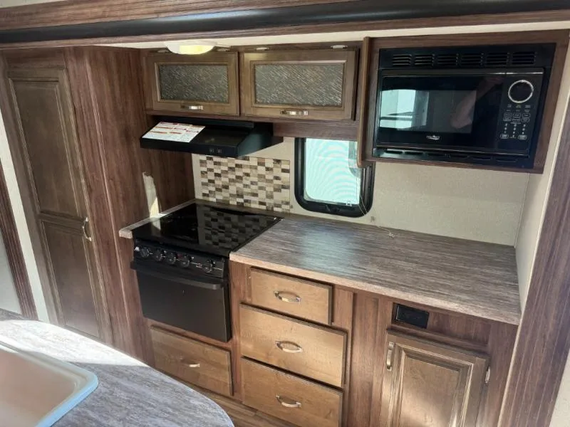 2016 EverGreen RV Ever-Lite 232RBS - Photo 4
