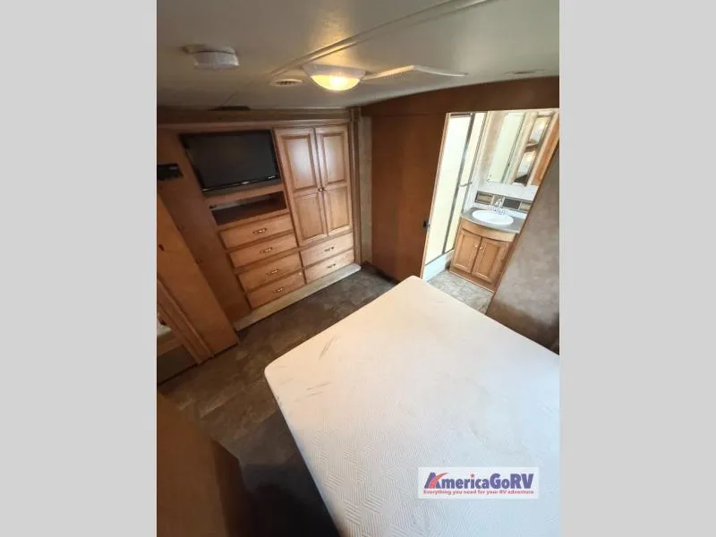 2013 Itasca Sunstar 35B - Photo 2