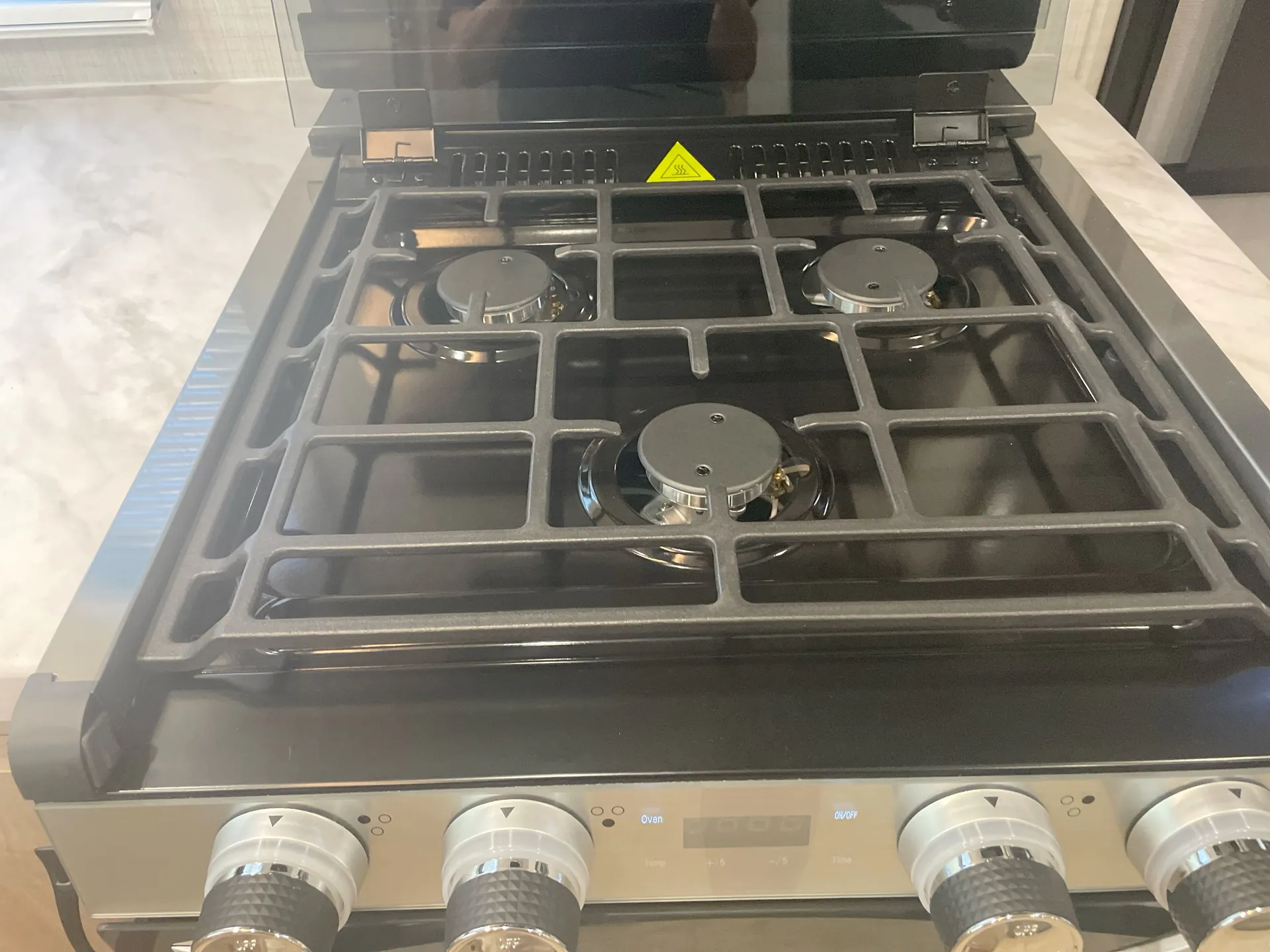 2025 Forest River Solaire 2300FKBS dealer photo 10 from Camping World