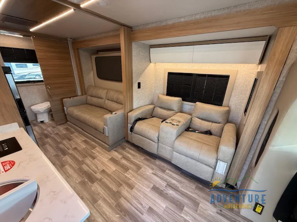 2025 Tiffin Wayfarer 25 XRW, Photos photo 8