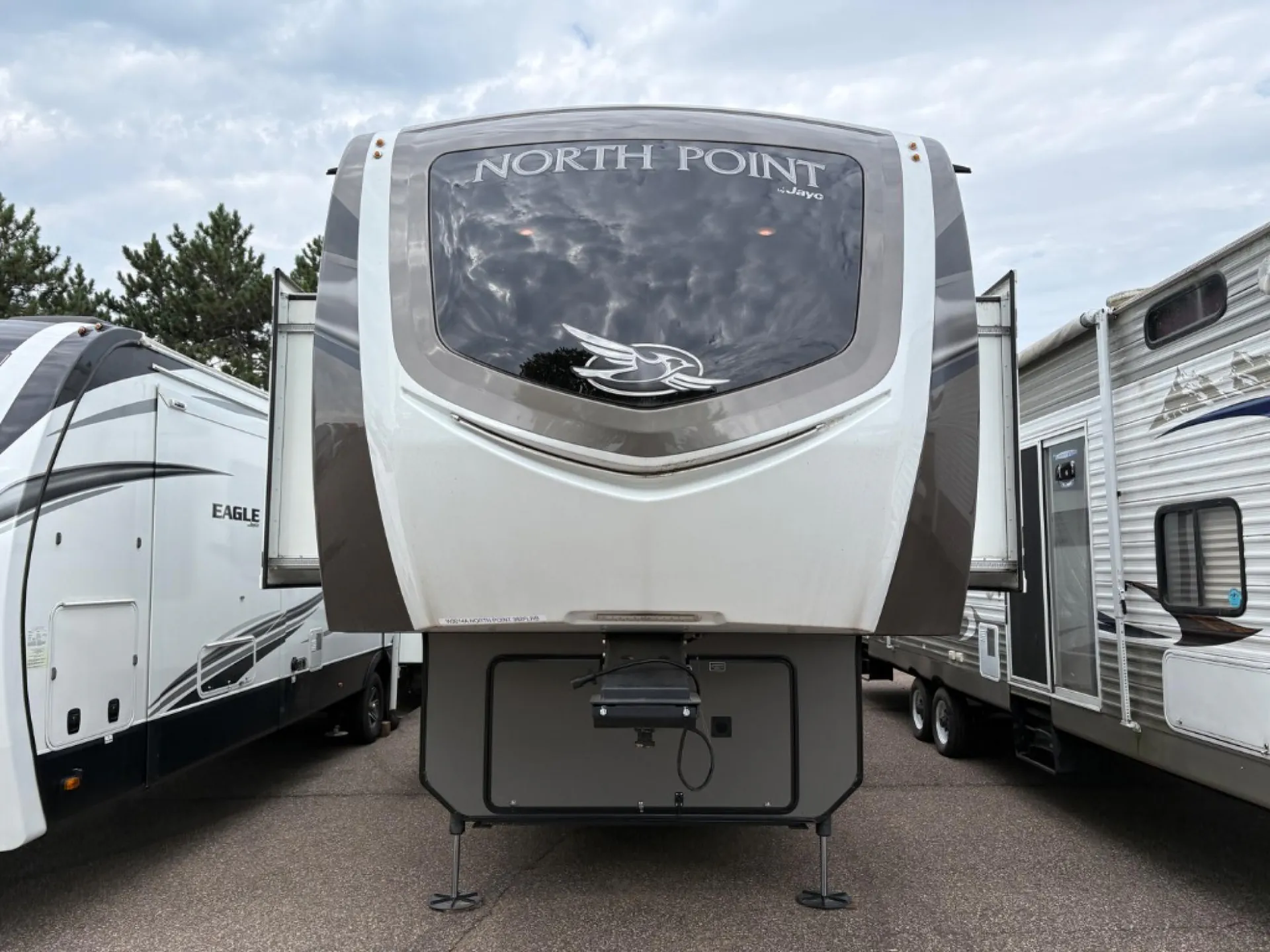 2021 Jayco North Point 382FLRB - Photo 3