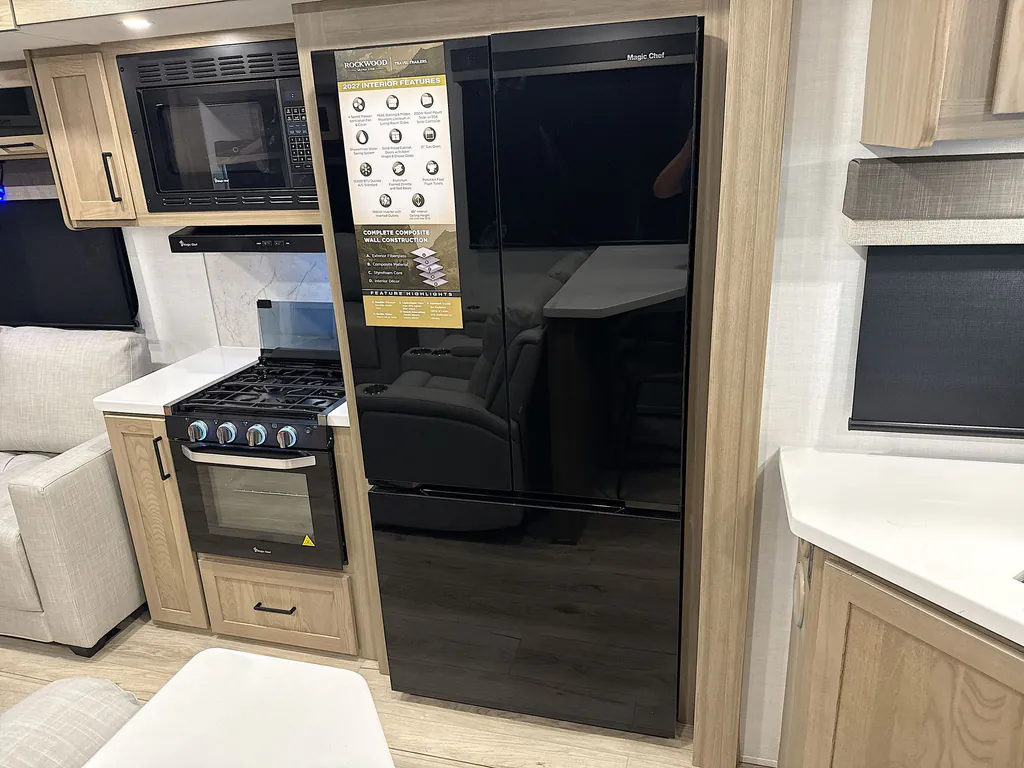 2027 Forest River Rockwood Ultra Lite 2921RL, Photos photo 48