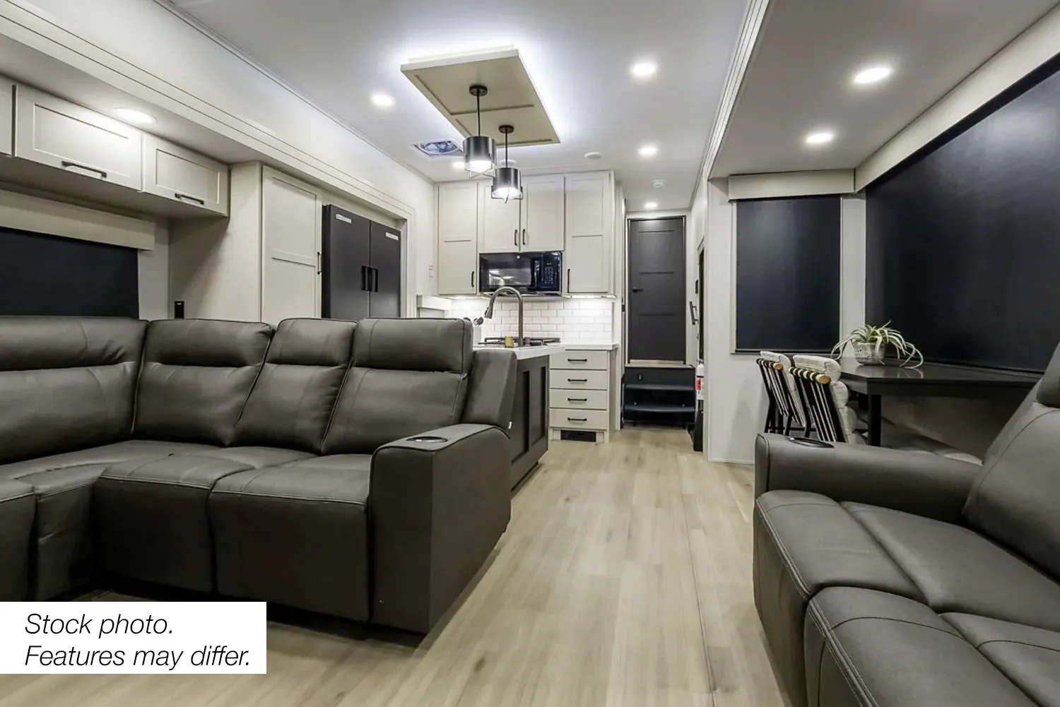 2027 Grand Design Momentum 395MT - Photo 4