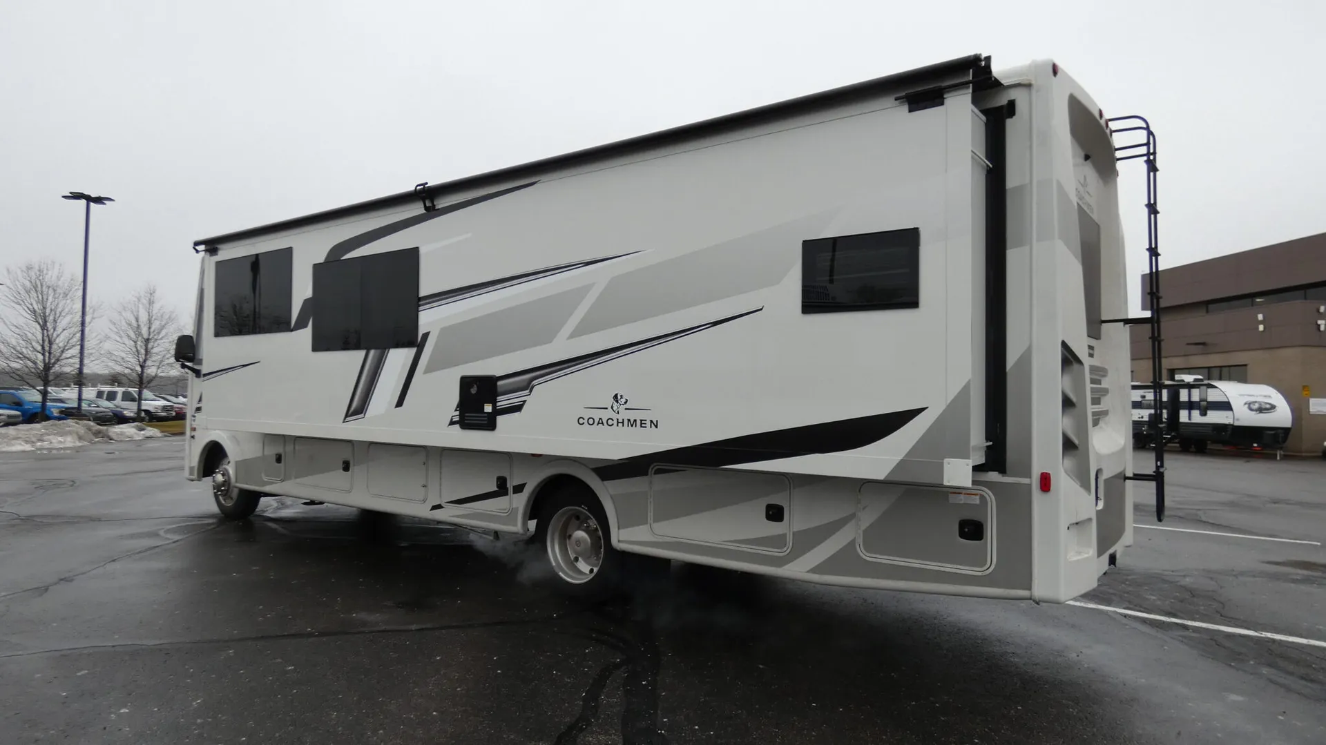 2026 Coachmen Mirada 33SS - Photo 4