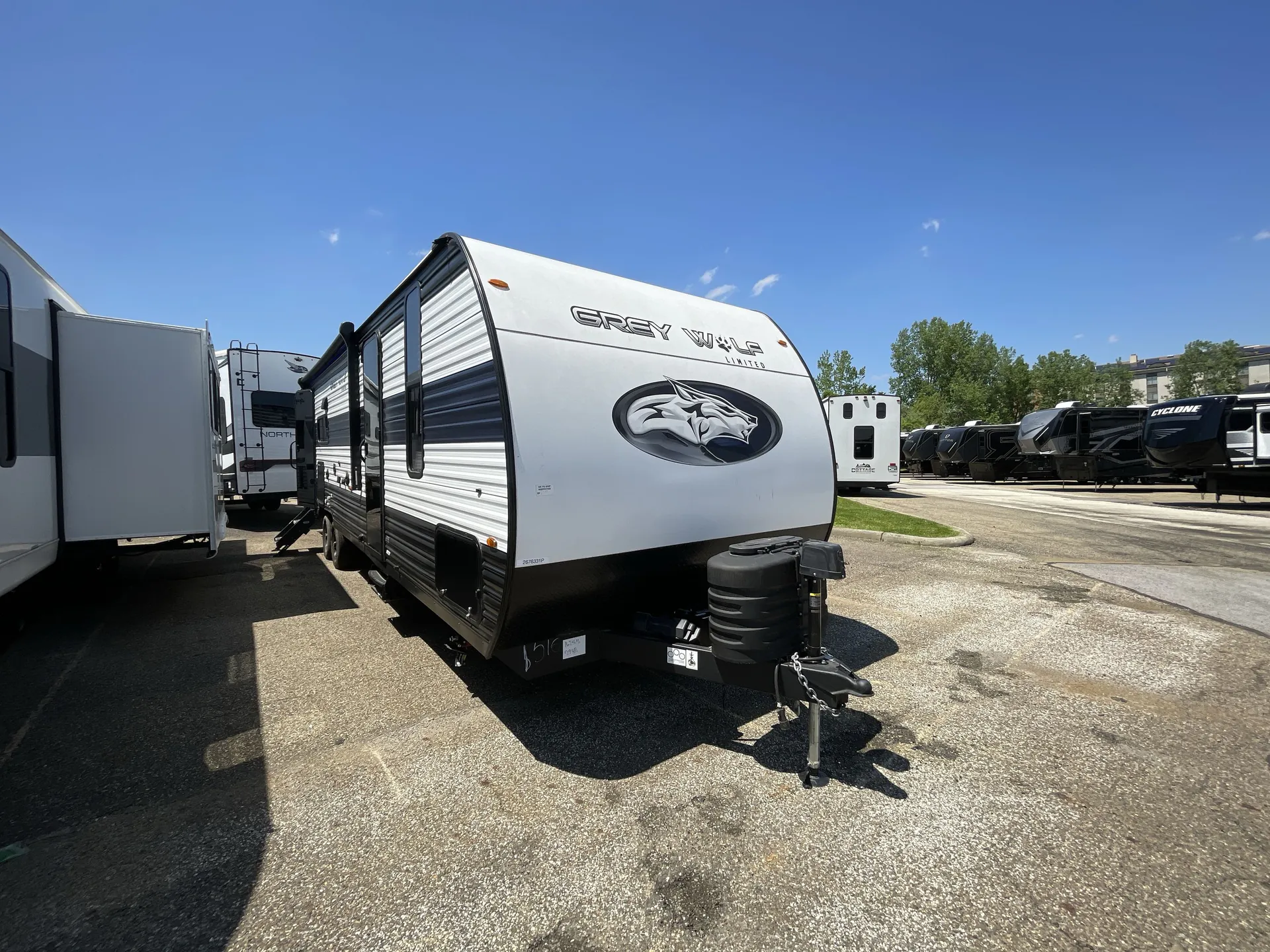 2024 Forest River Cherokee Grey Wolf Black Label 29QBBL - Photo 2