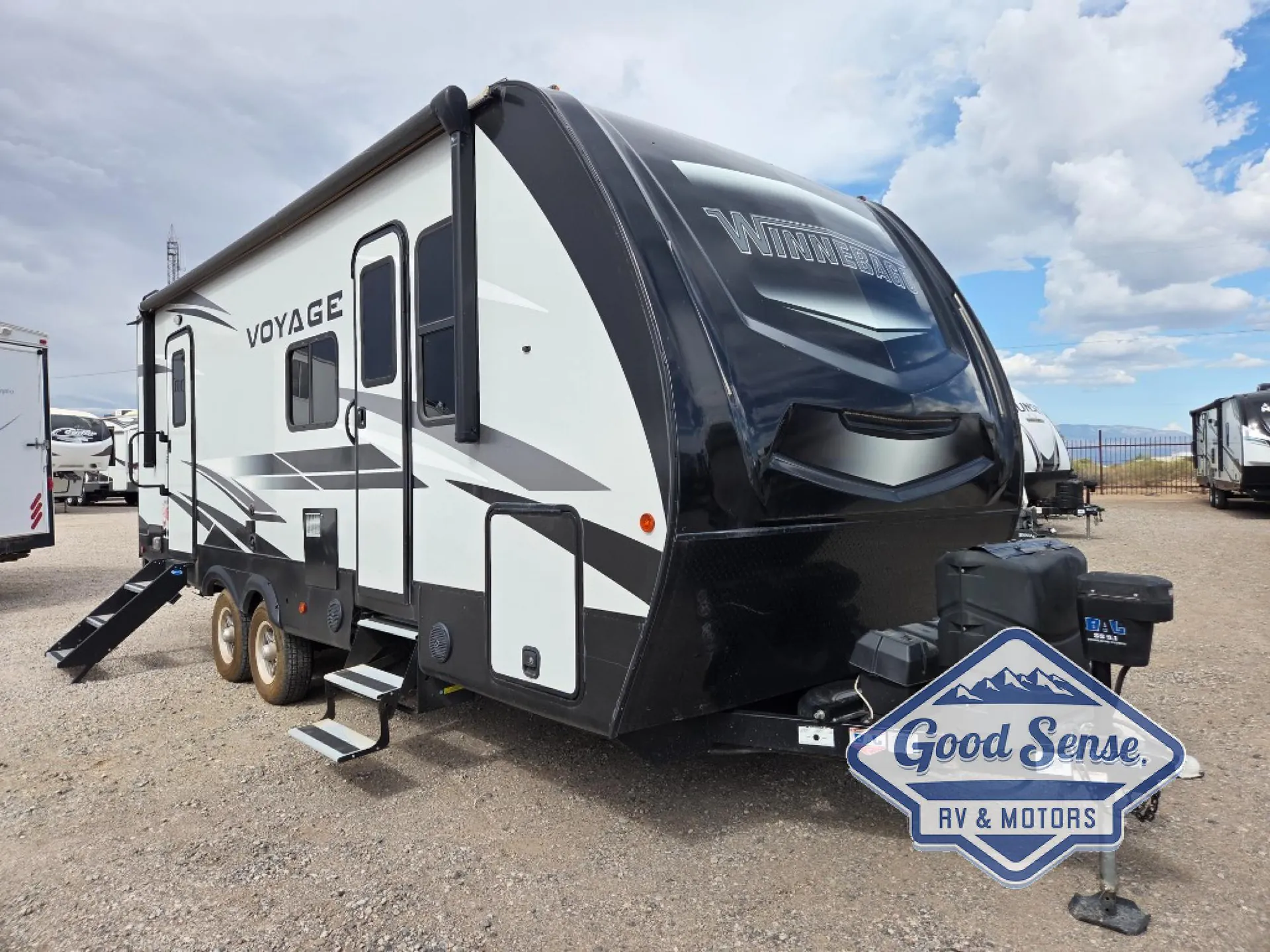 2021 Winnebago Voyage 2427RB - Photo 2