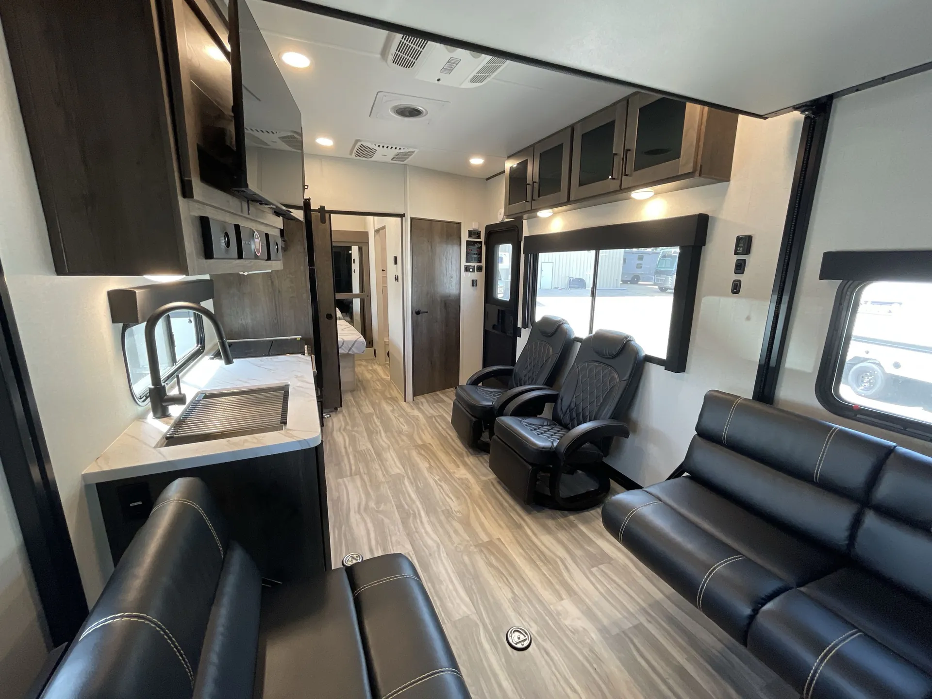 2023 Alliance RV Valor 21T15 — living area main