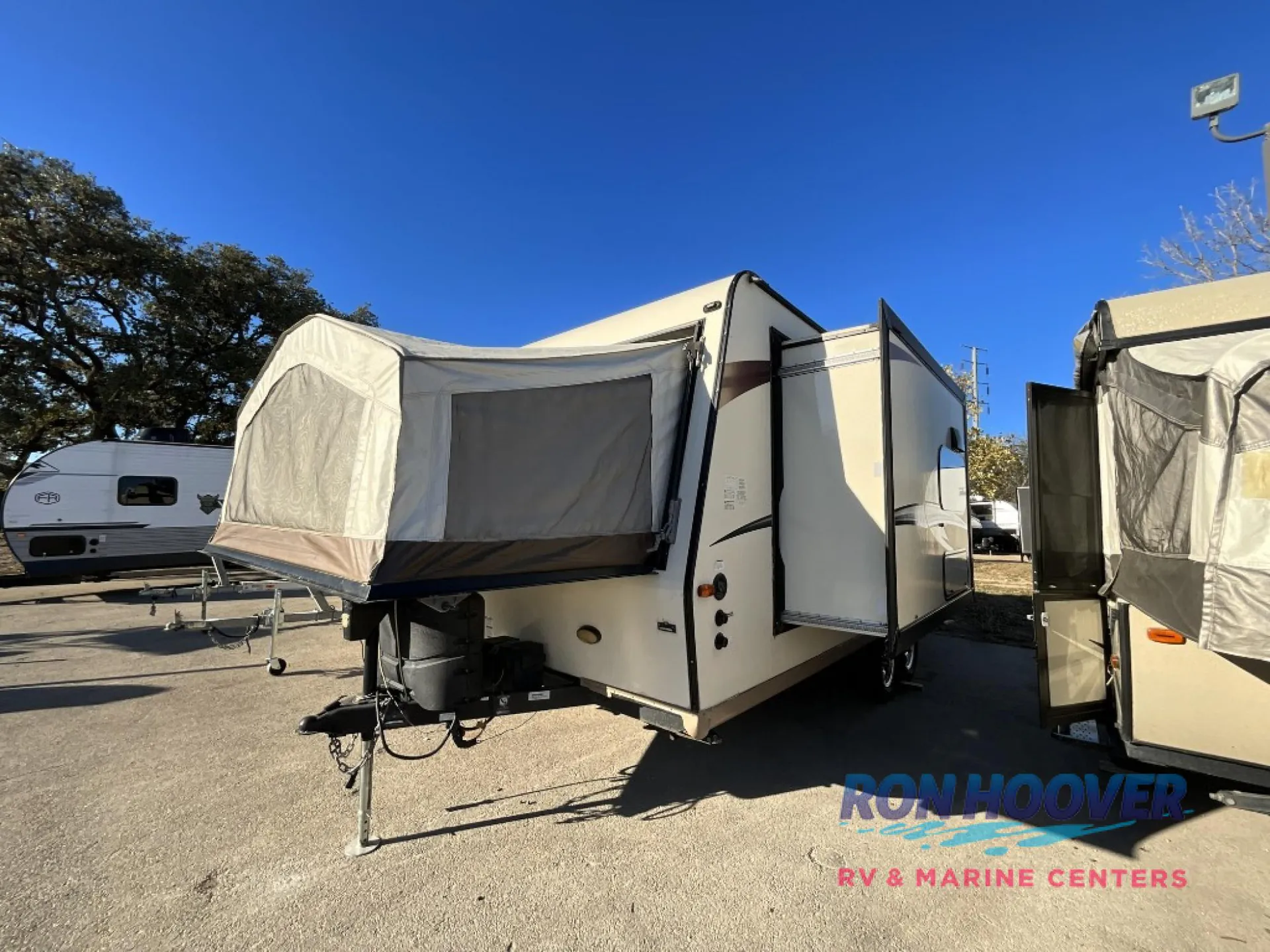 2017 Forest River Rockwood Roo 21DK - Photo 3
