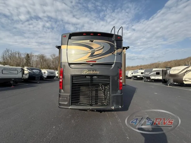 2015 Forest River Berkshire 34QS - Photo 4