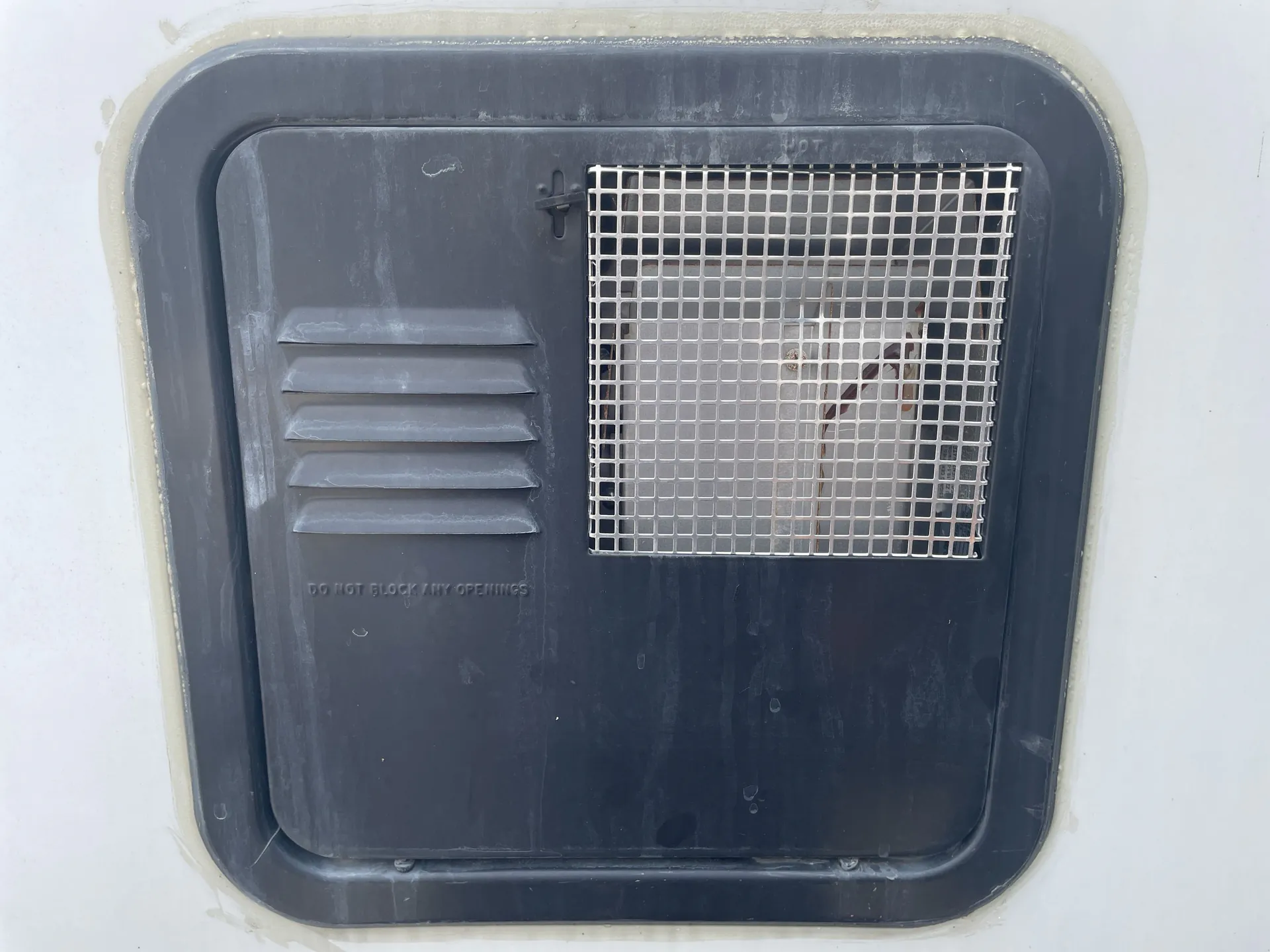 2022 Forest River Cherokee Wolf Pack 23PACK15 — water heater