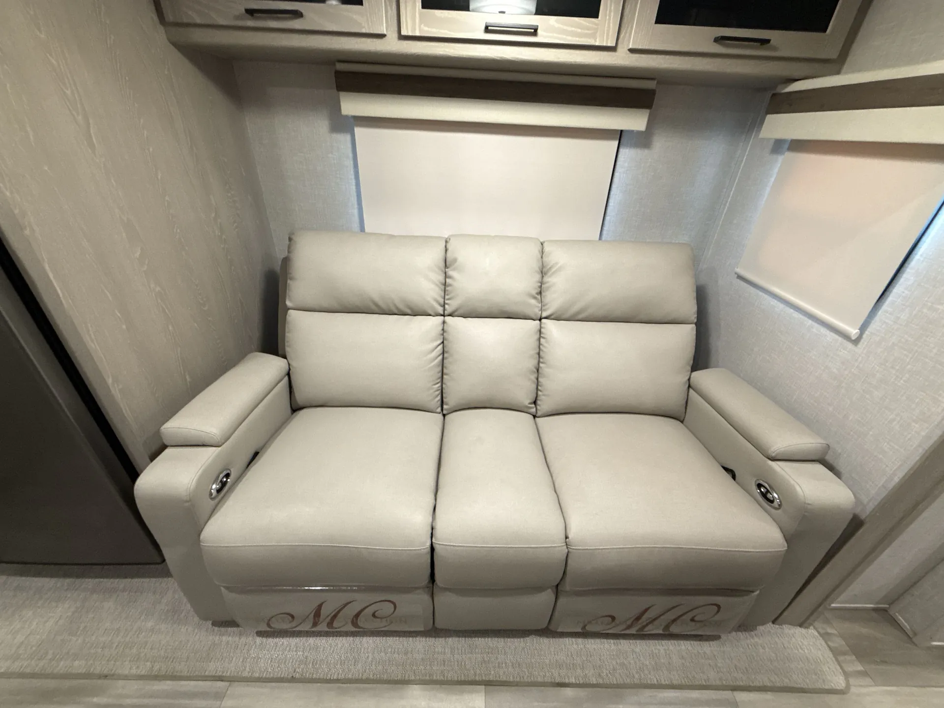 2023 Forest River Rockwood Mini Lite 2513S — living area main