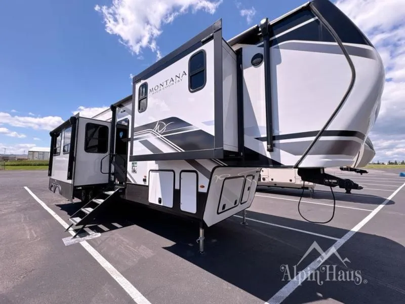 2025 Keystone Montana High Country 397FB - Photo 3