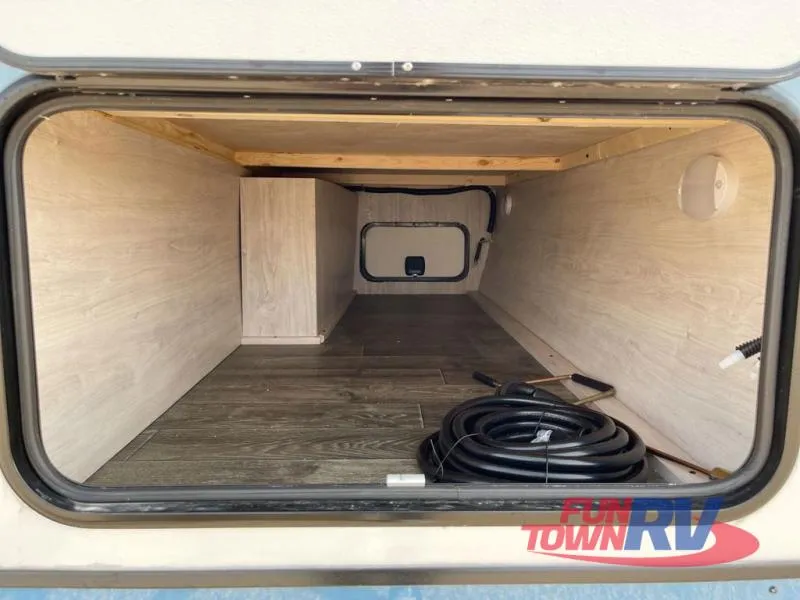 2025 Gulf Stream RV Vintage Yellowstone 19ERD - Photo 4