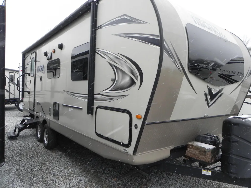 2019 Forest River Flagstaff Micro Lite 25FBLS, Photos photo 2