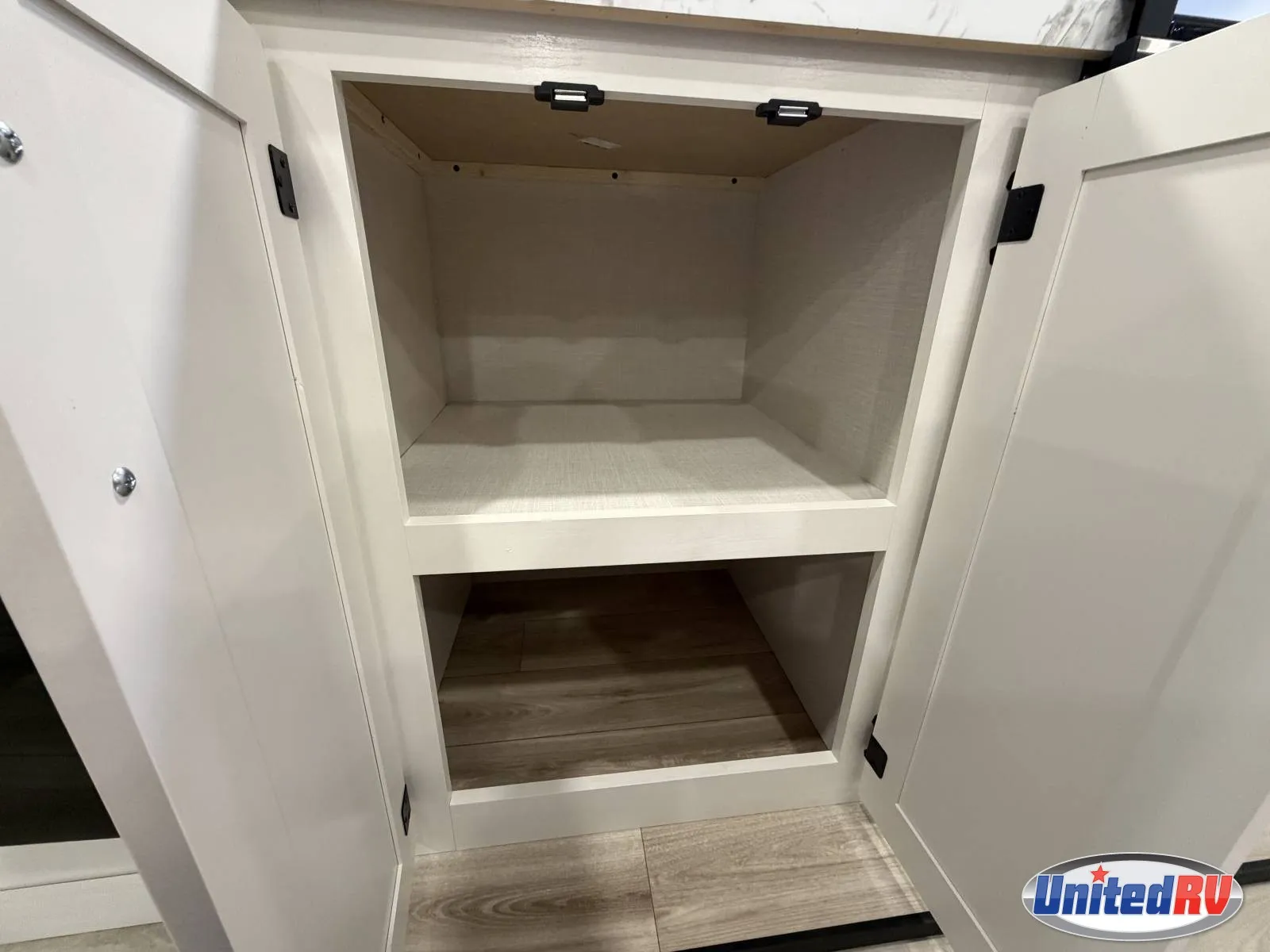 2026 VENTURE RV SPORTTREK 312VIK - Photo 4