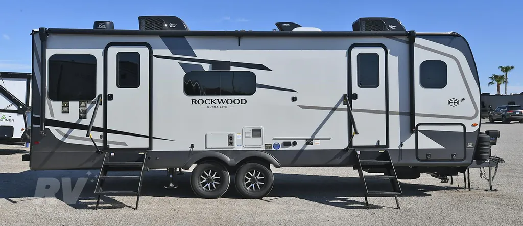 2027 Forest River Rockwood Ultra Lite 2618RD, Photos photo 11