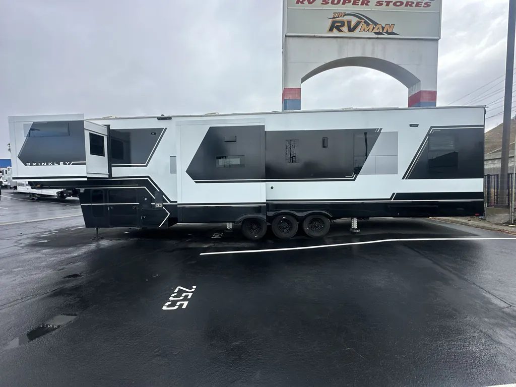 2024 Brinkley Model G 4000, Photos photo 6