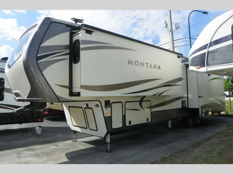 2018 Keystone RV Montana 3811MS - Main photo