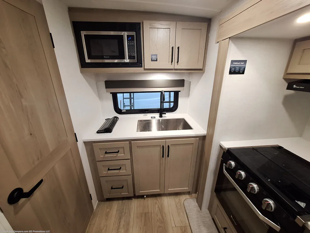 2026 Forest River Flagstaff Micro Lite 25FBD, Photos photo 11