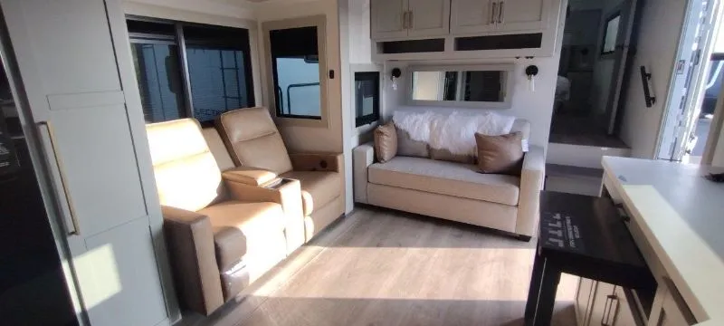 2026 Brinkley Model Z 2810, Photos photo 20