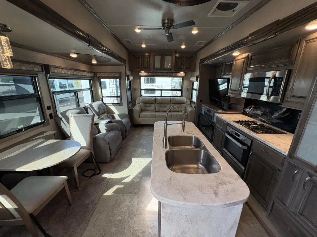 2020 Forest River Cedar Creek Champagne Edition 38EL, Photos photo 10