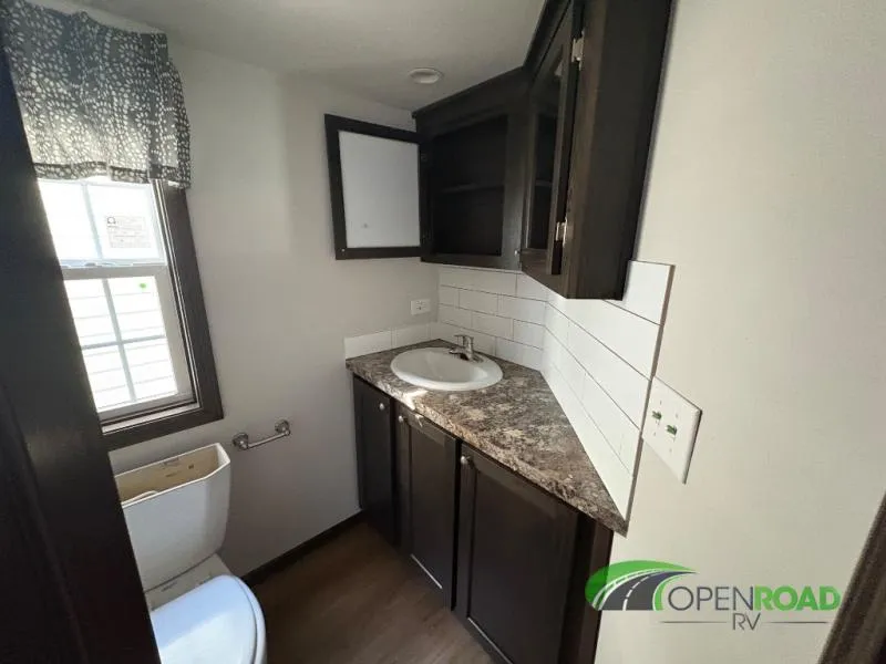 2026 Champion Homes Highland 405 - Photo 4