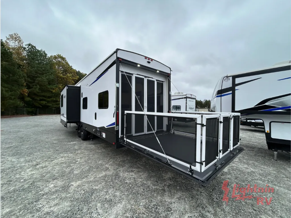 2026 Forest River Vengeance Rogue Armored 4015, Photos photo 12
