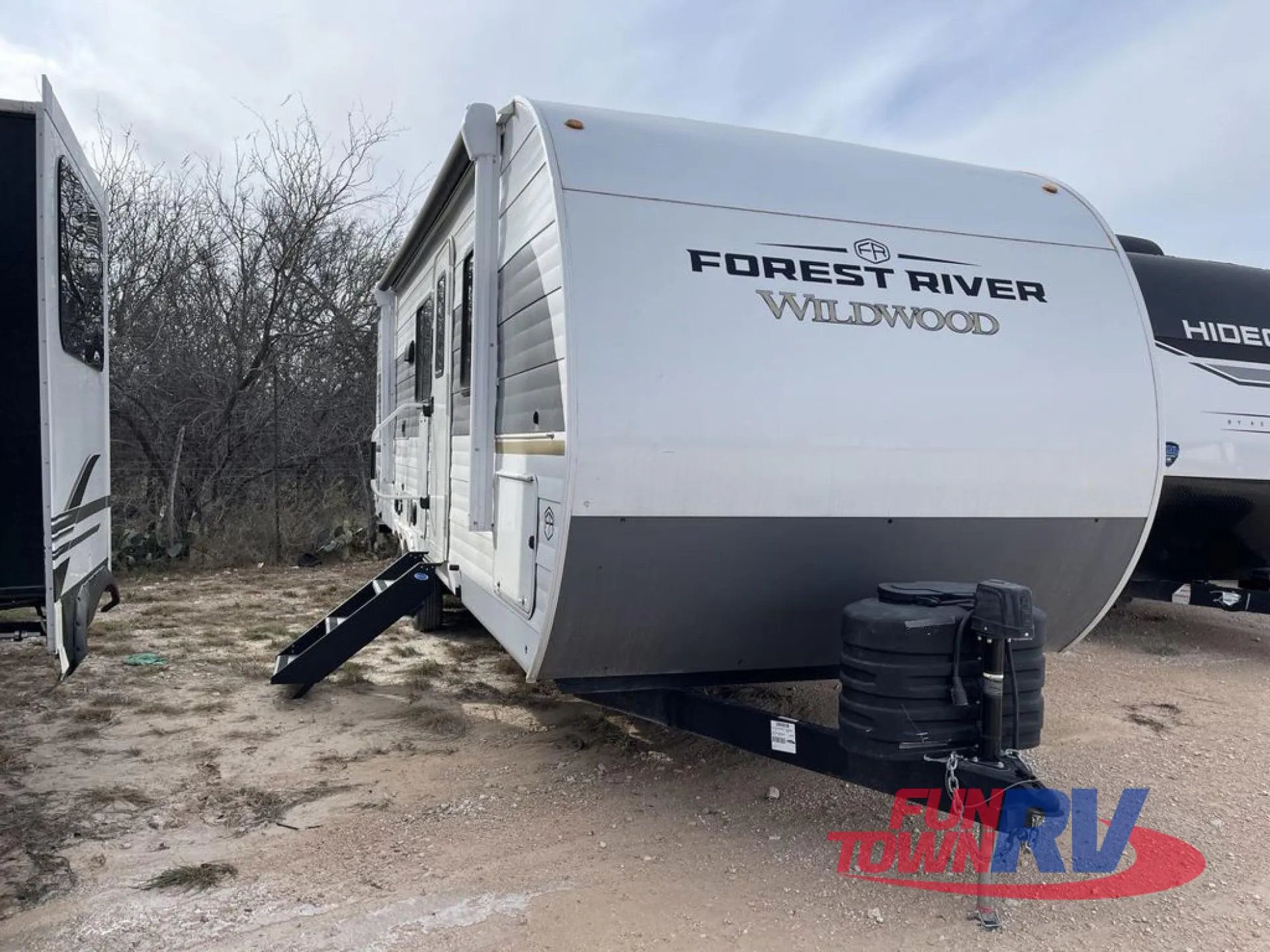 2025 Forest River Wildwood 28DBUD dealer photo 1 from Fun Town RV