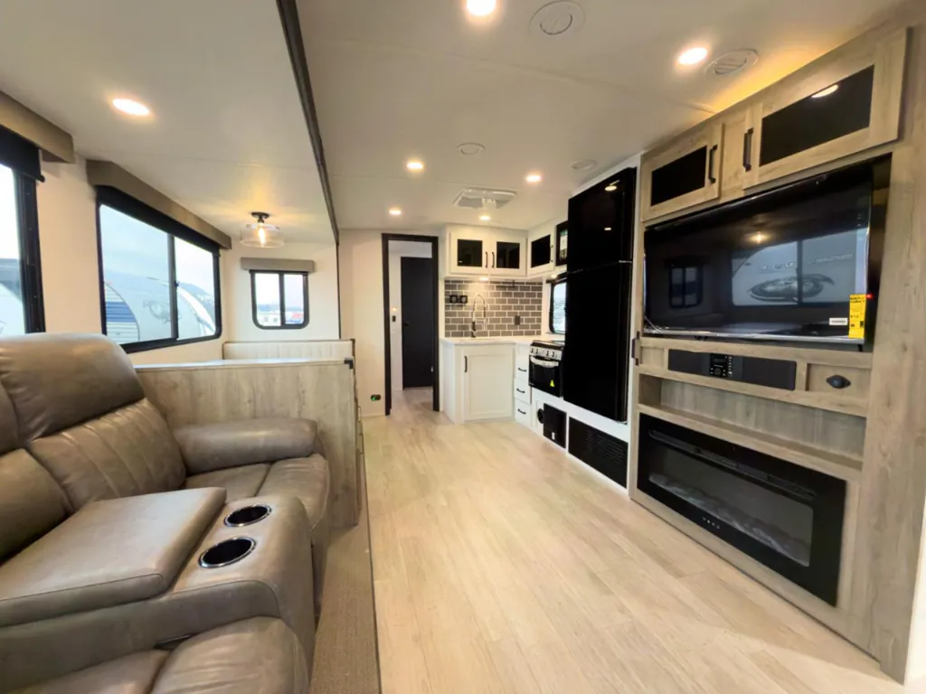 2026 Forest River Solaire 3150TBSS, Photos photo 40