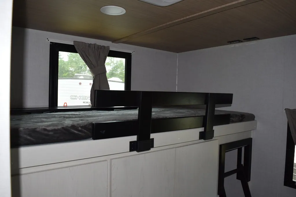 2027 Forest River Vibe 3400BH, Photos photo 21