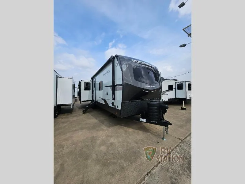 2026 Forest River Rockwood Signature 8337RL - Photo 2