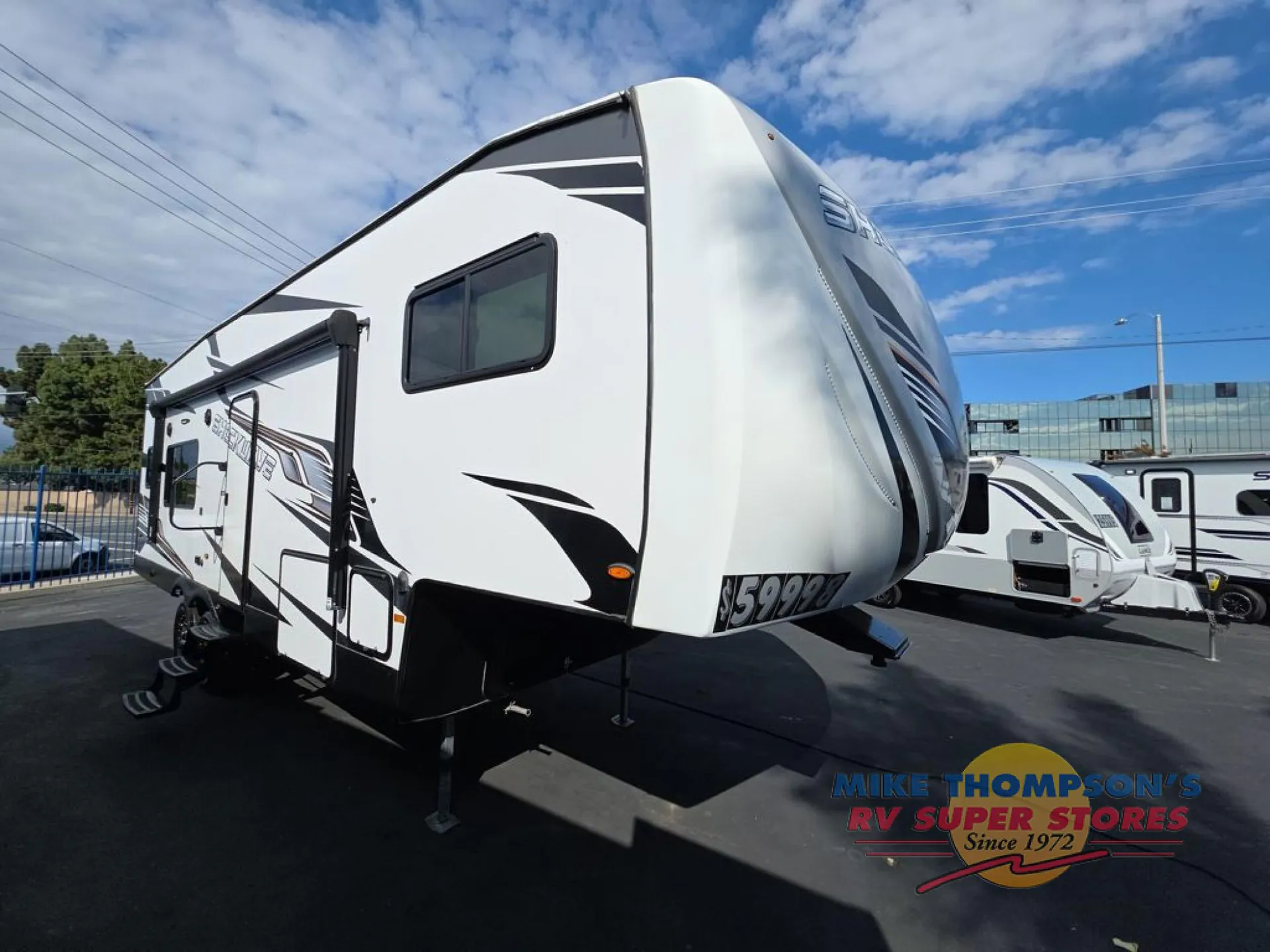 2023 Forest River Shockwave 28FWGDX - Photo 2
