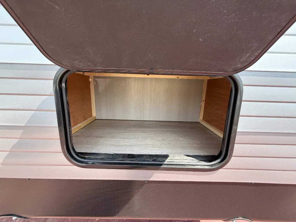 2027 Coachmen Catalina Legacy Edition 343BHTS (2 Queen Beds), Photos photo 66